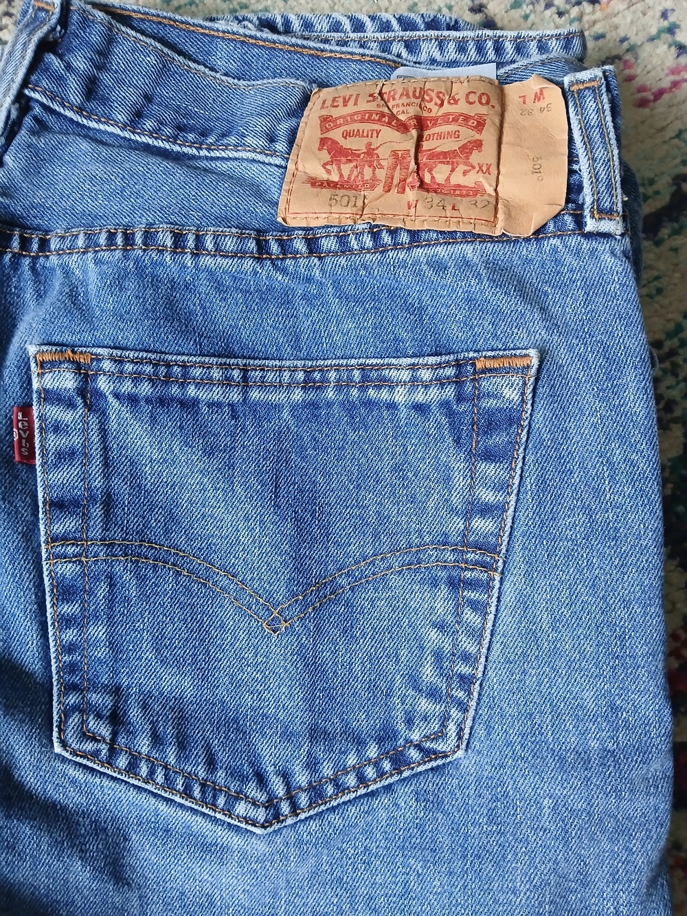 Levi's Men's Blue Denim Jeans Regular Fit Straight Leg Button Fly 5-Pocket